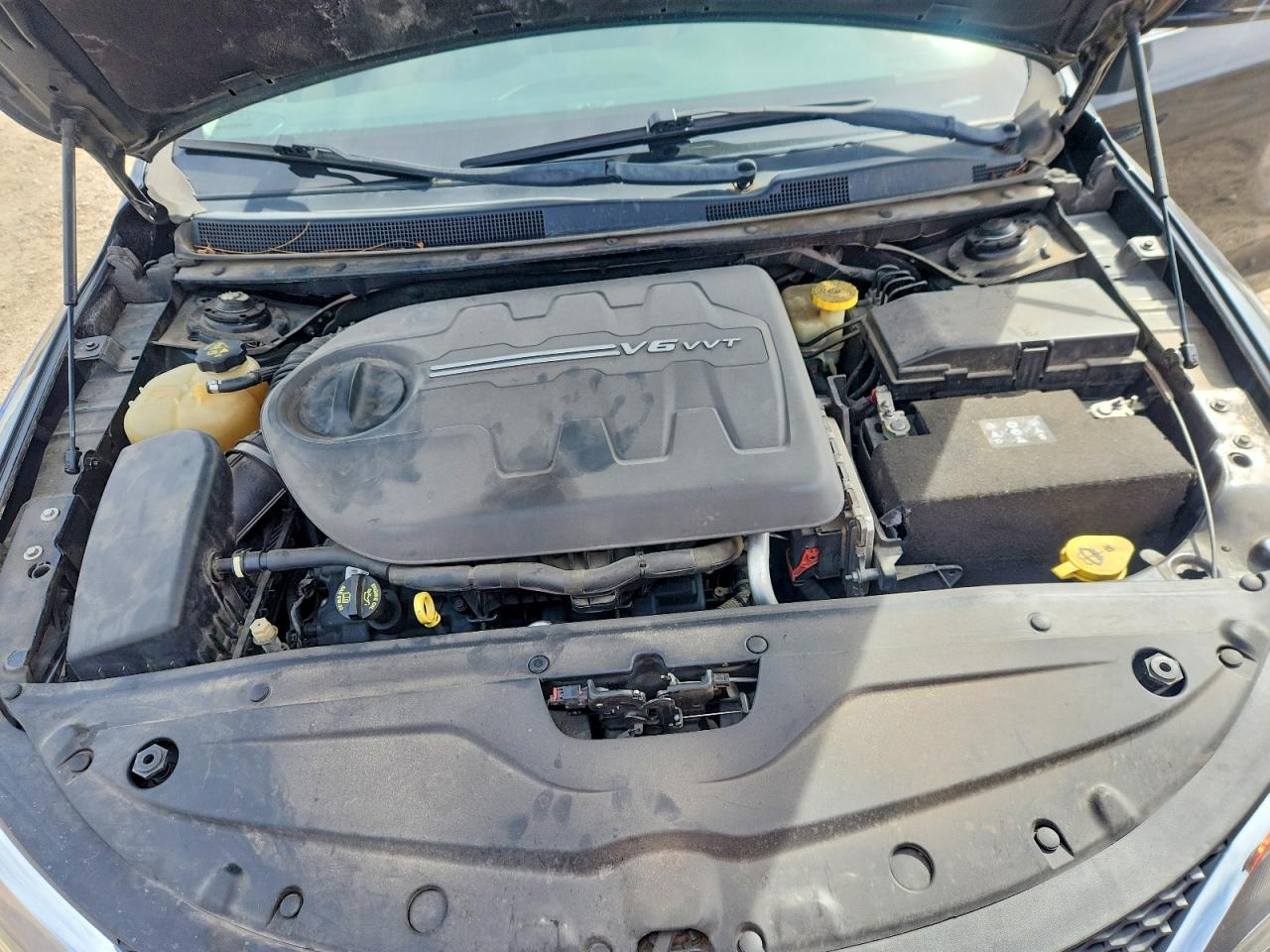 2016 CHRYSLER 200 C photo 11