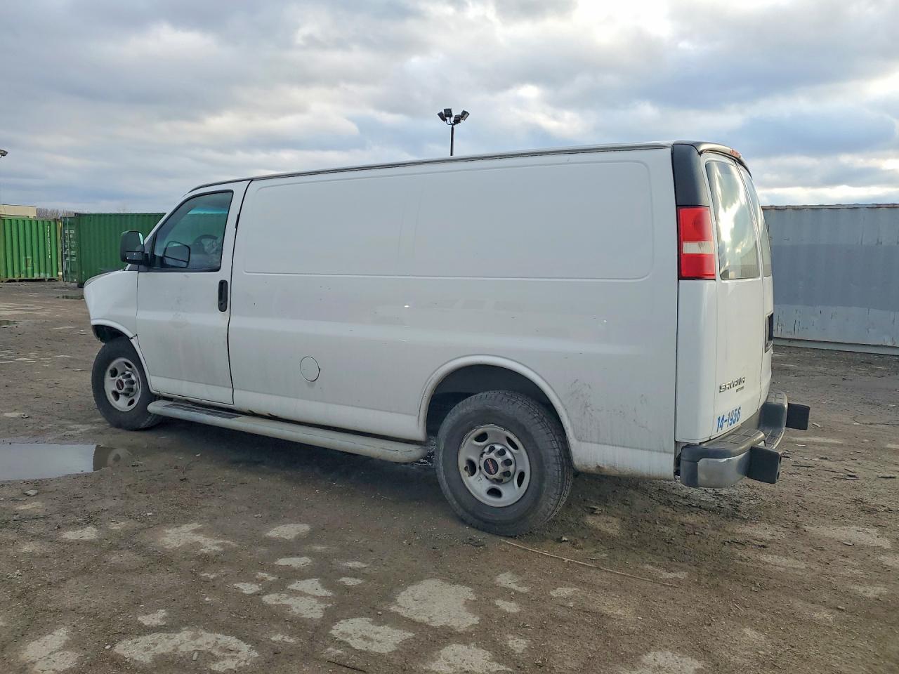 2014 GMC SAVANA 2500 CARGO DELIVERY VAN photo 4