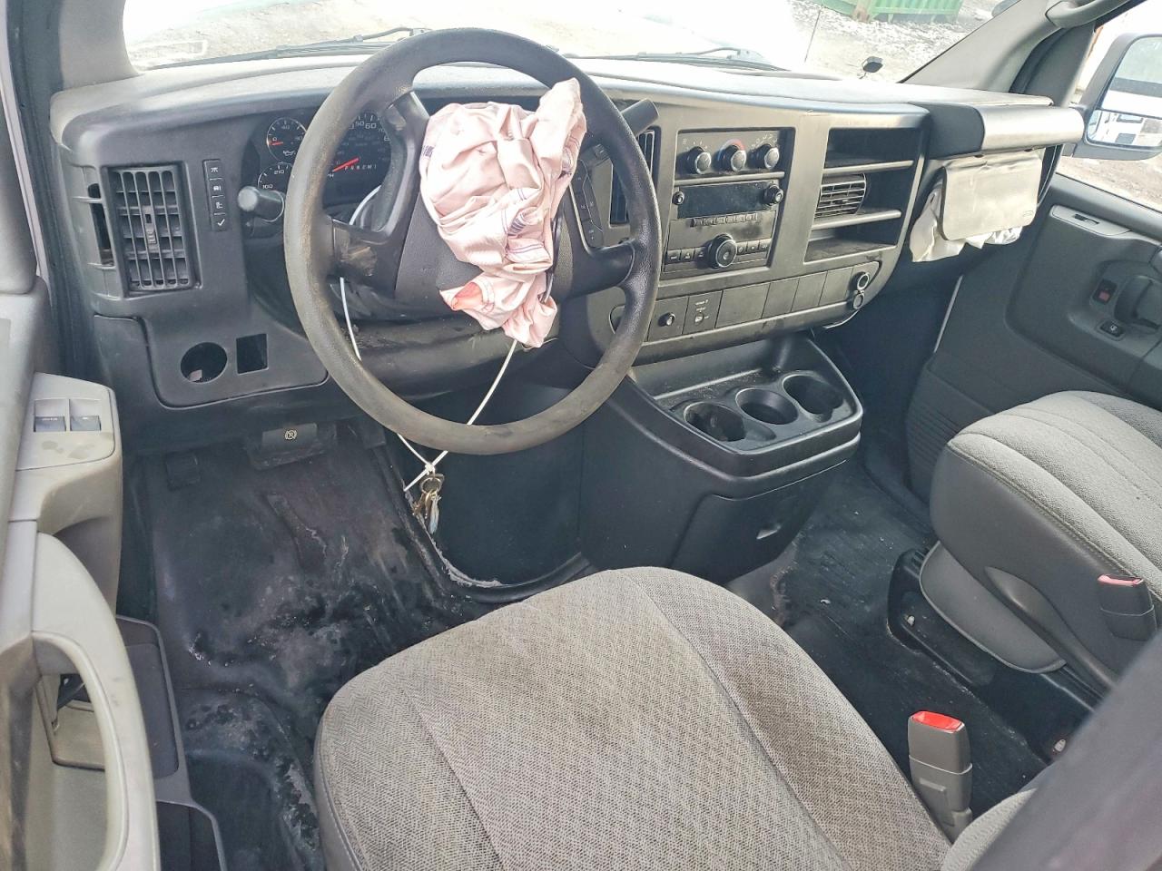 2014 GMC SAVANA 2500 CARGO DELIVERY VAN photo 22