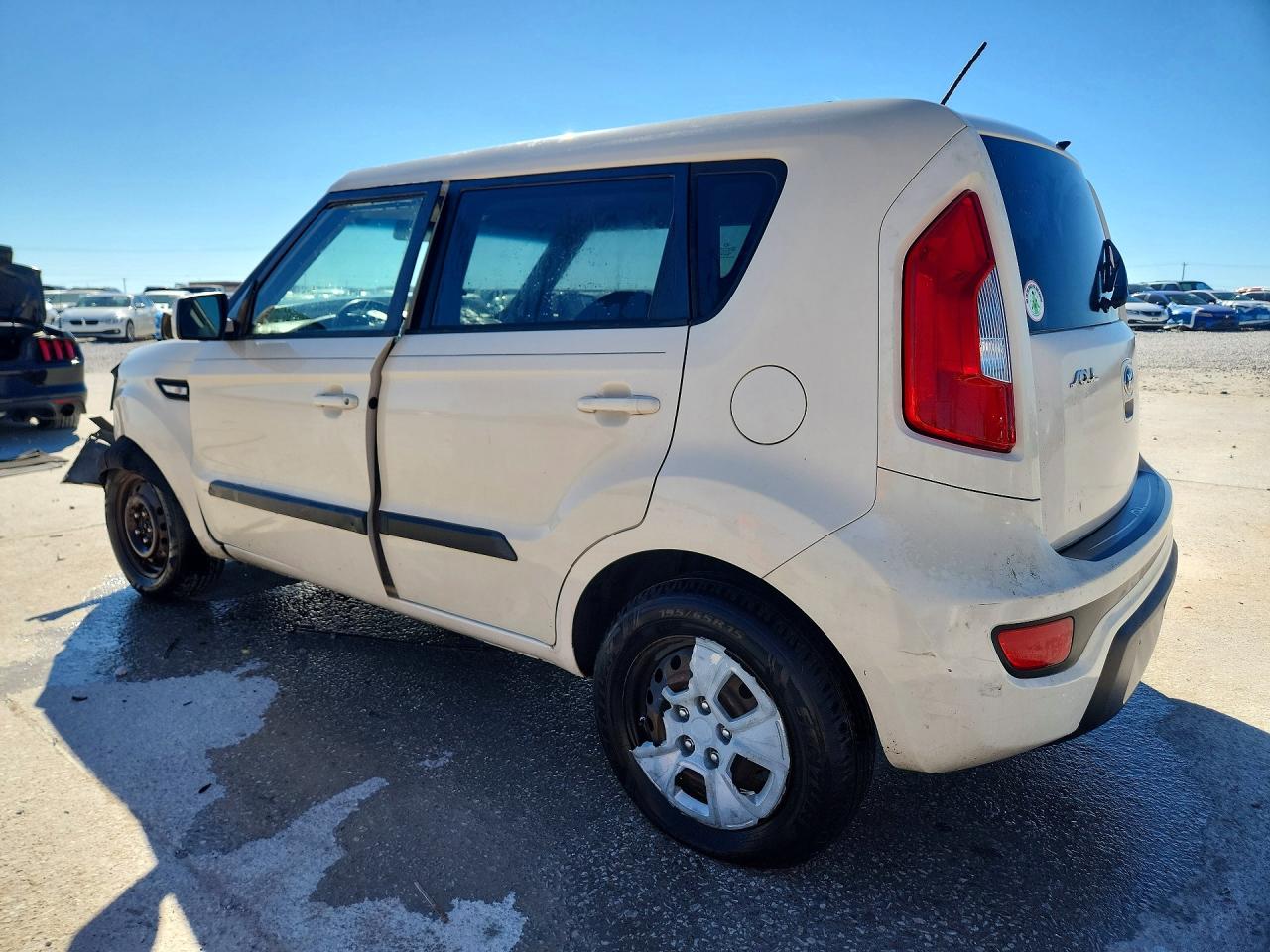 2013 KIA SOUL BASE photo 3