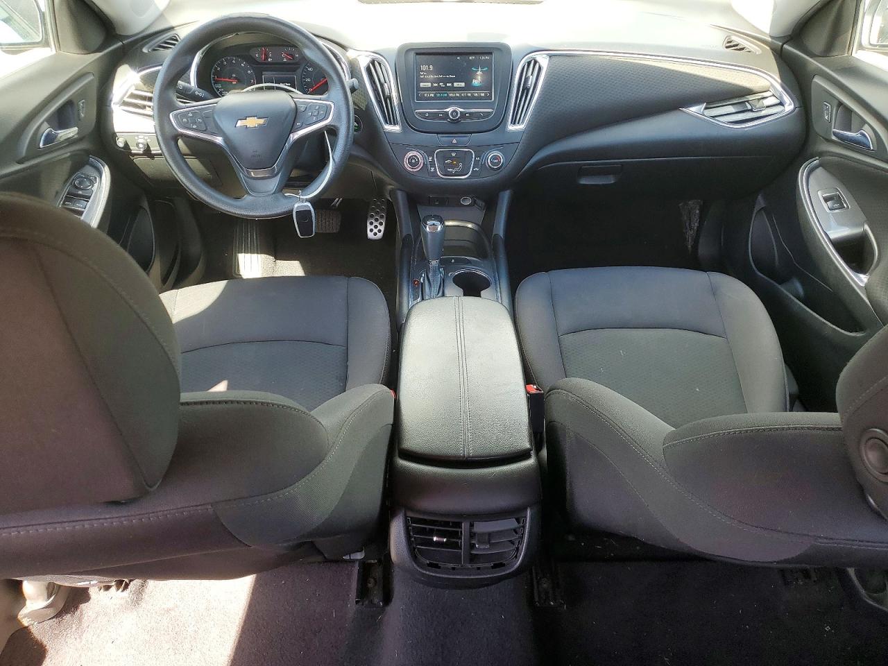 2017 CHEVROLET MALIBU LT photo 15