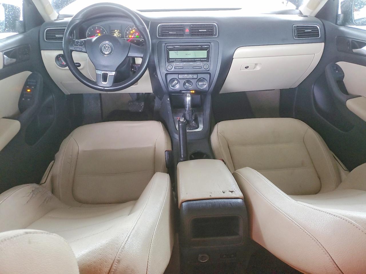 2012 VOLKSWAGEN JETTA SE photo 15