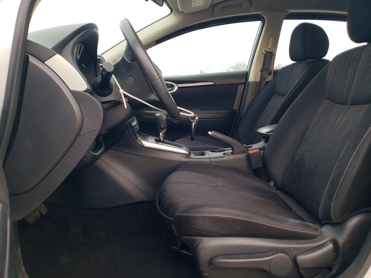 2016 NISSAN SENTRA S photo 7