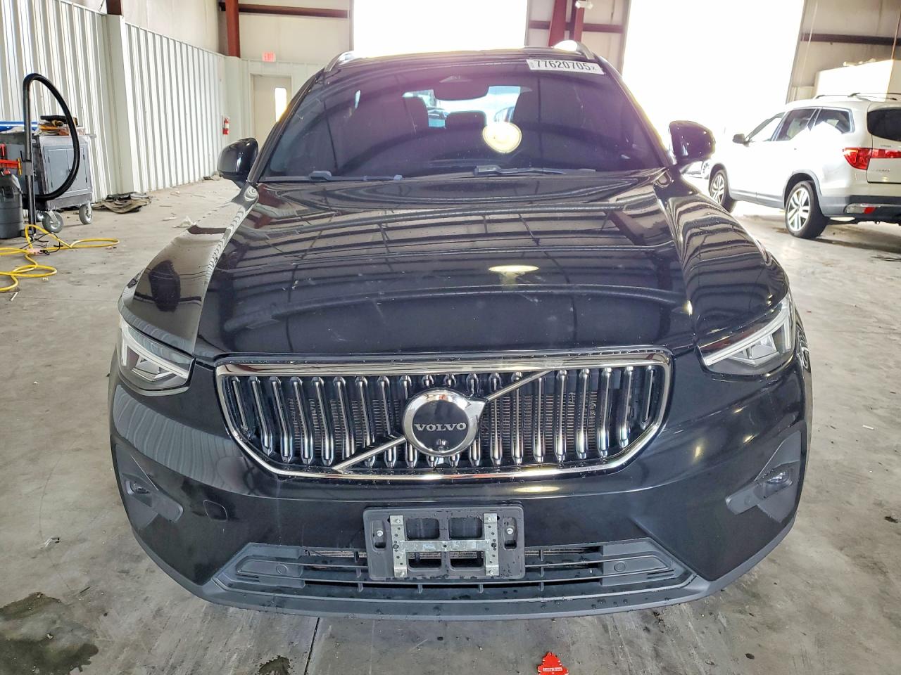 2023 VOLVO XC40 PLUS photo 5