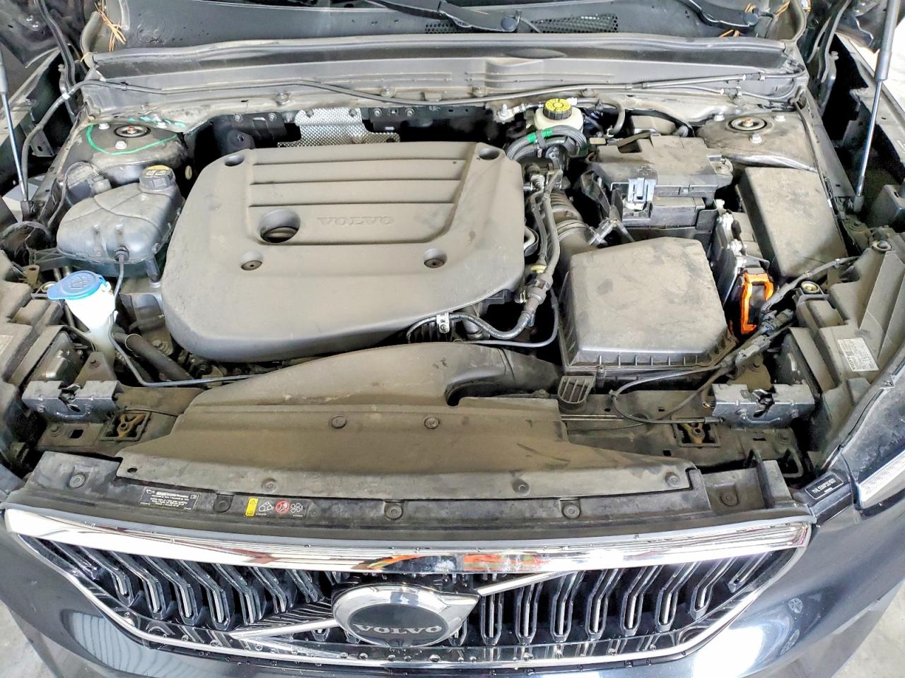 2023 VOLVO XC40 PLUS photo 12