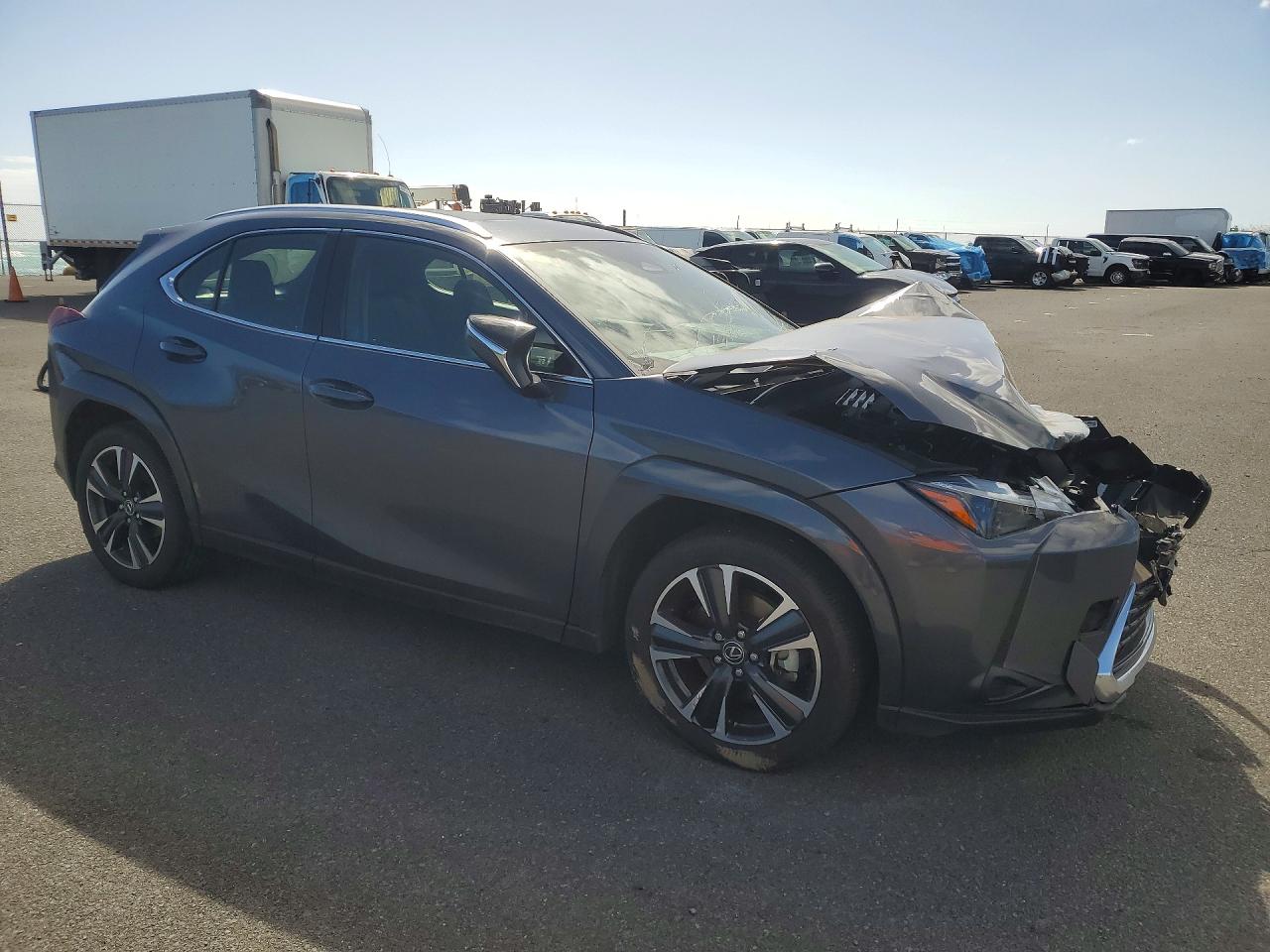 2025 LEXUS UX 300H BASE photo 4