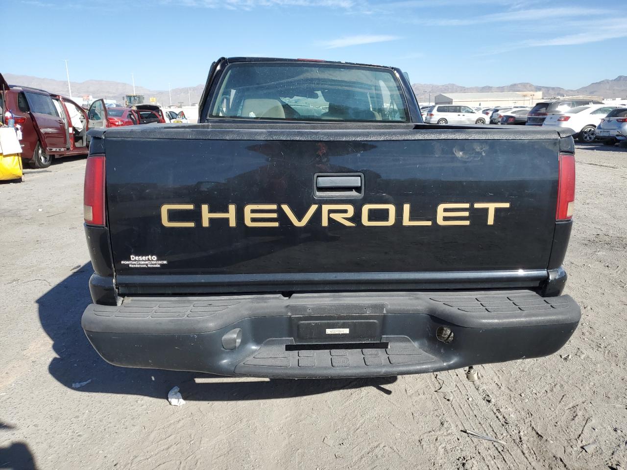 2002 CHEVROLET S TRUCK S10 photo 11