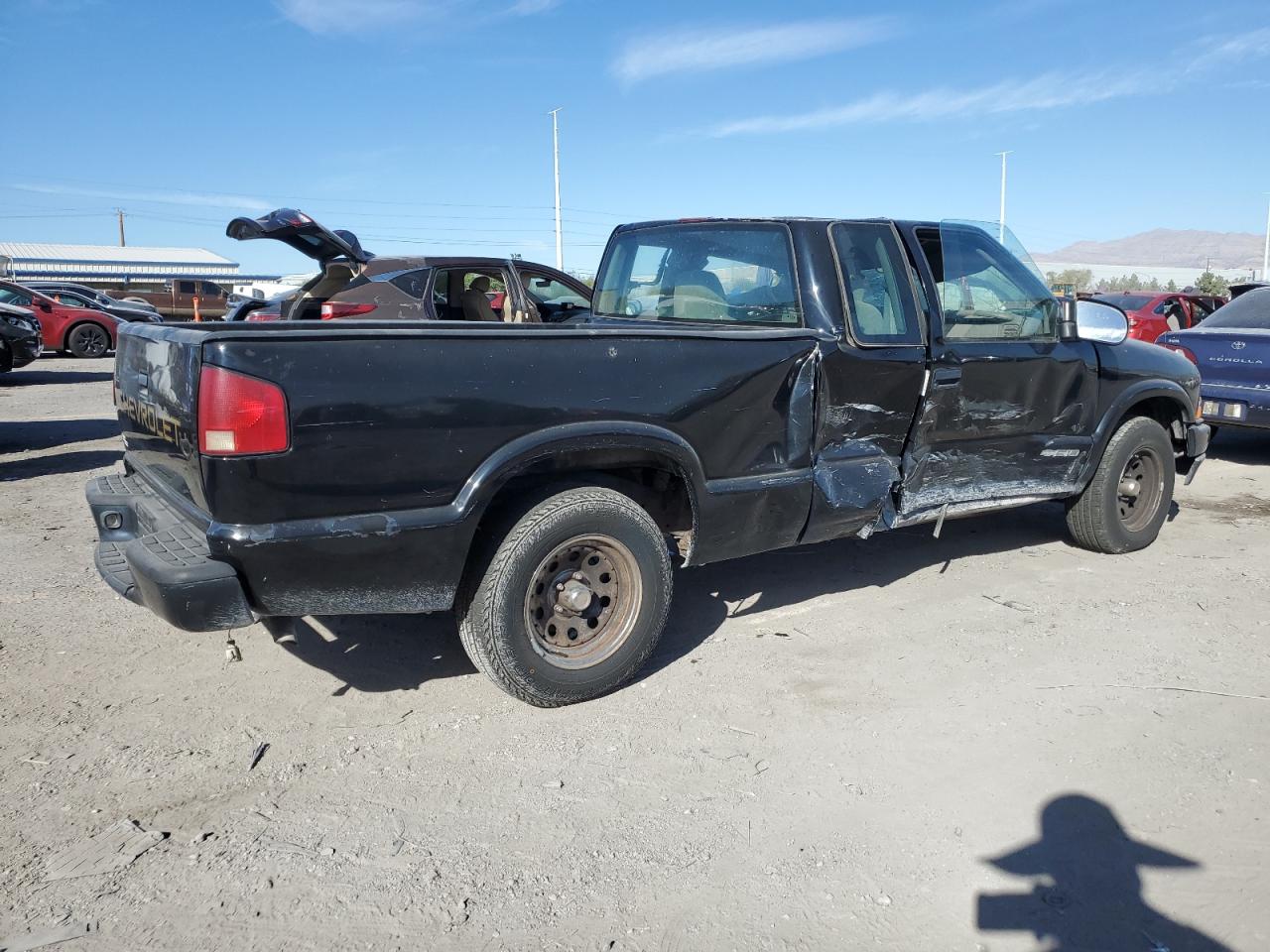 2002 CHEVROLET S TRUCK S10 photo 5