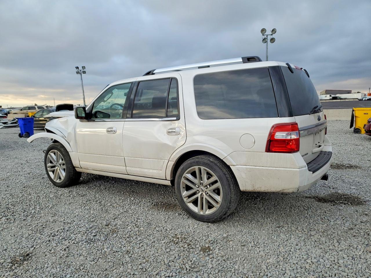 2017 FORD EXPEDITION LIMITED photo 2