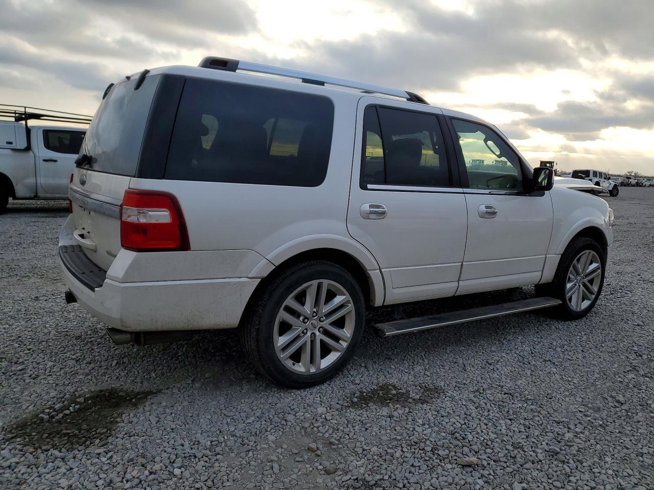 2017 FORD EXPEDITION LIMITED photo 3