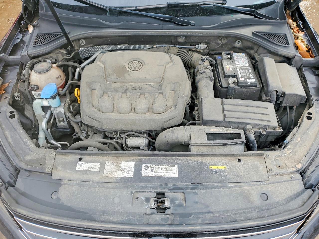 2019 VOLKSWAGEN PASSAT WOLFSBURG photo 11