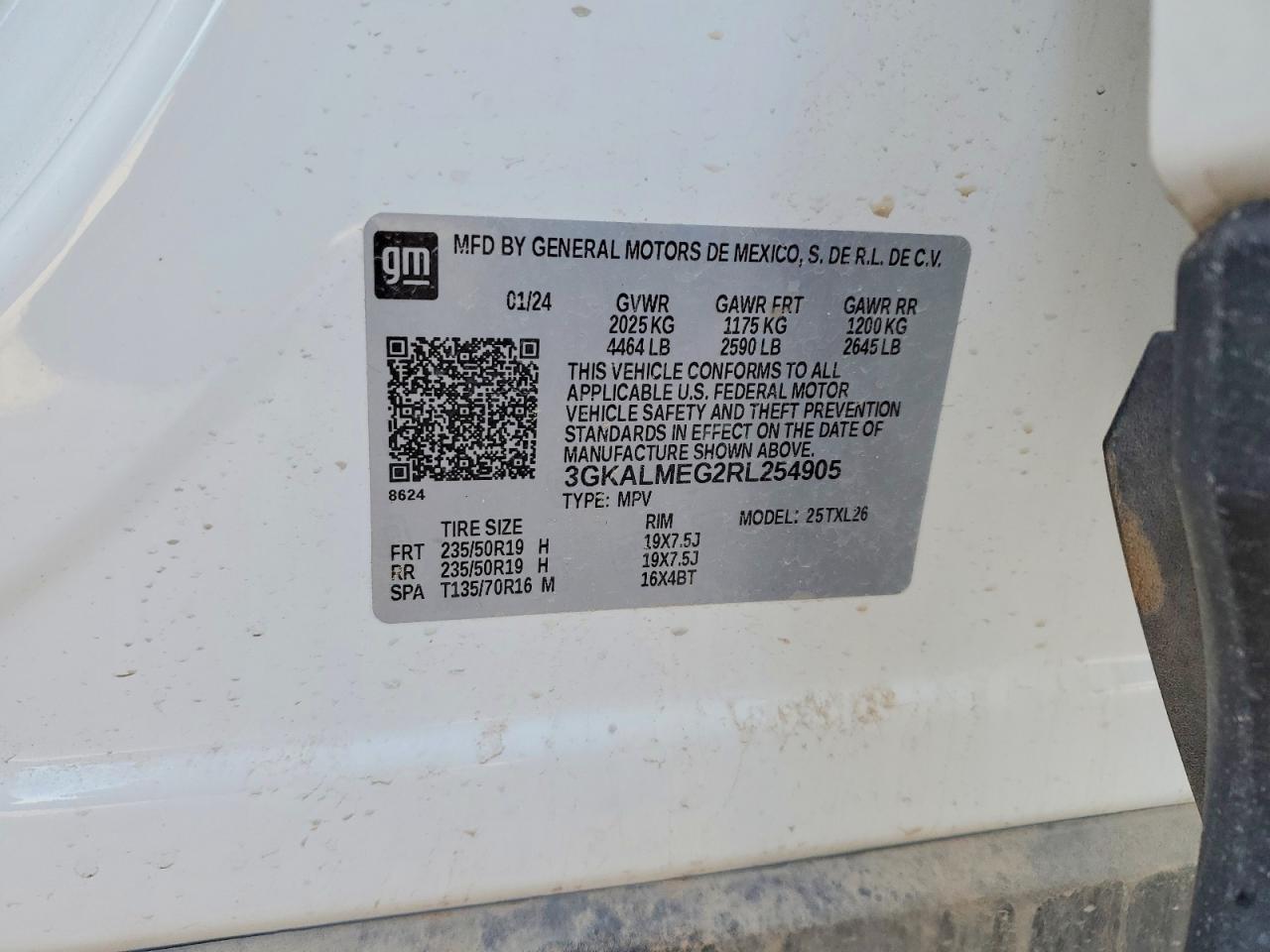 2024 GMC TERRAIN SLE photo 14