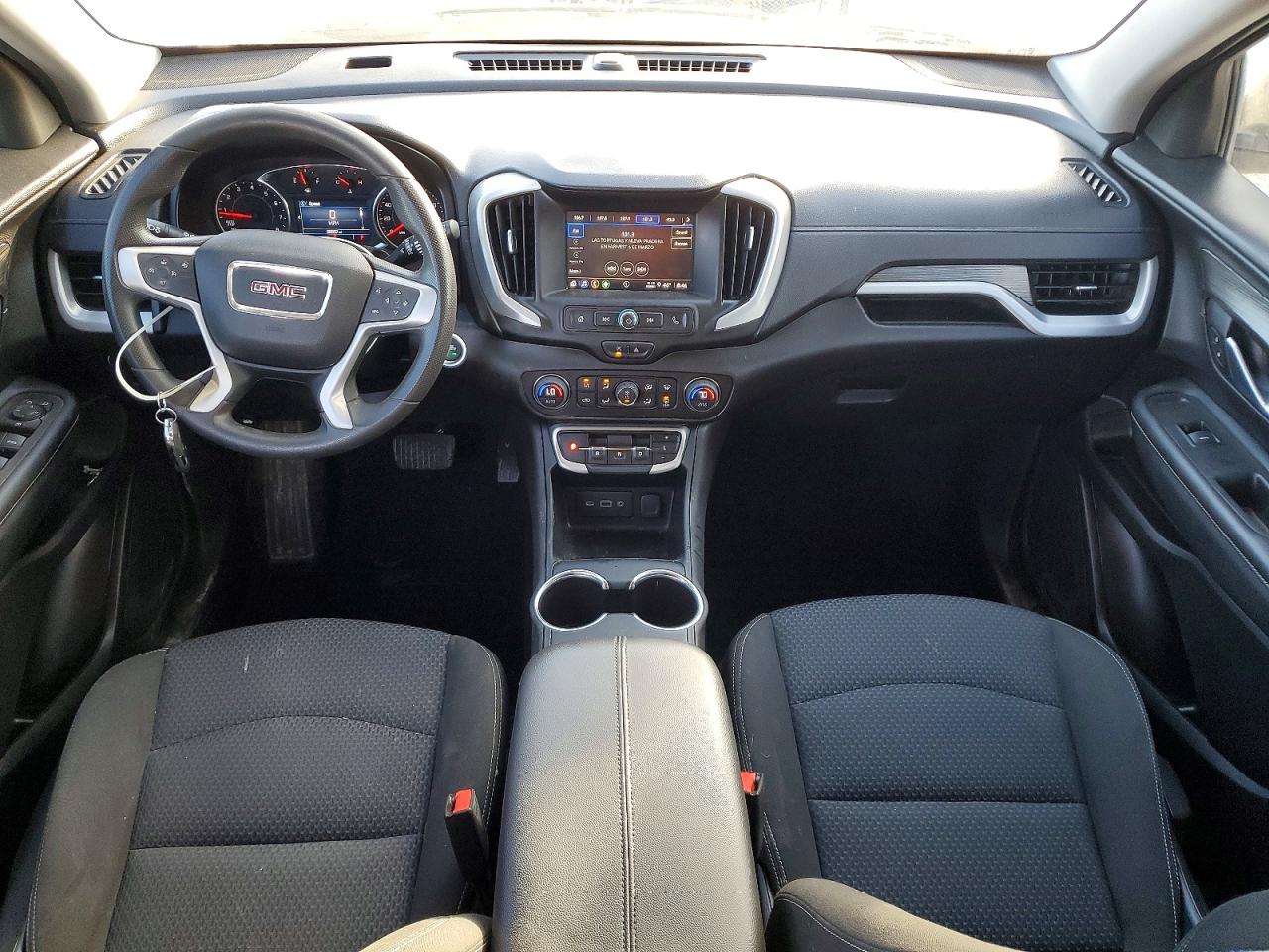 2024 GMC TERRAIN SLE photo 8