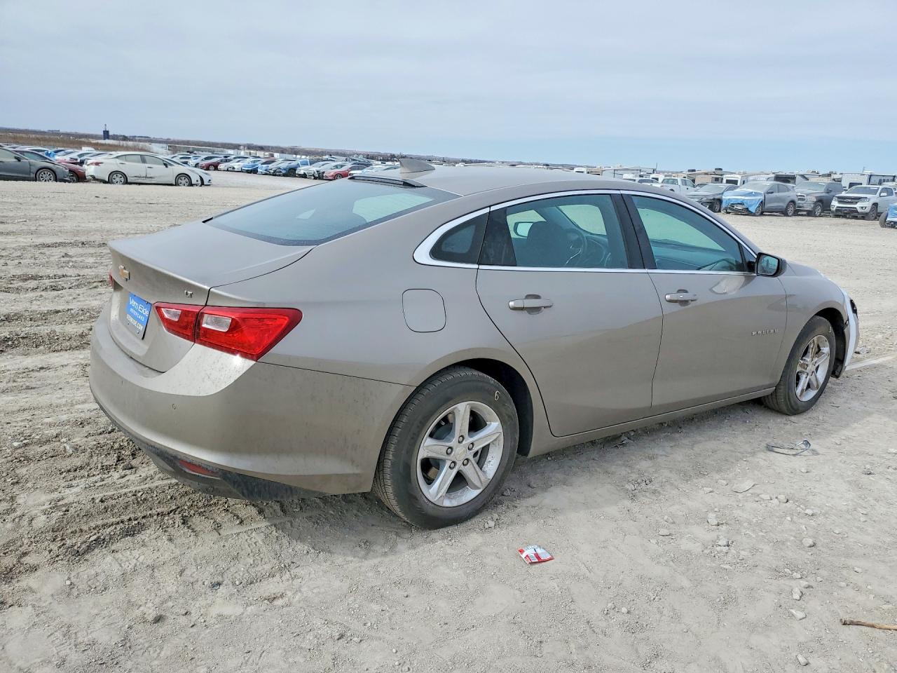 2024 CHEVROLET MALIBU LT photo 7