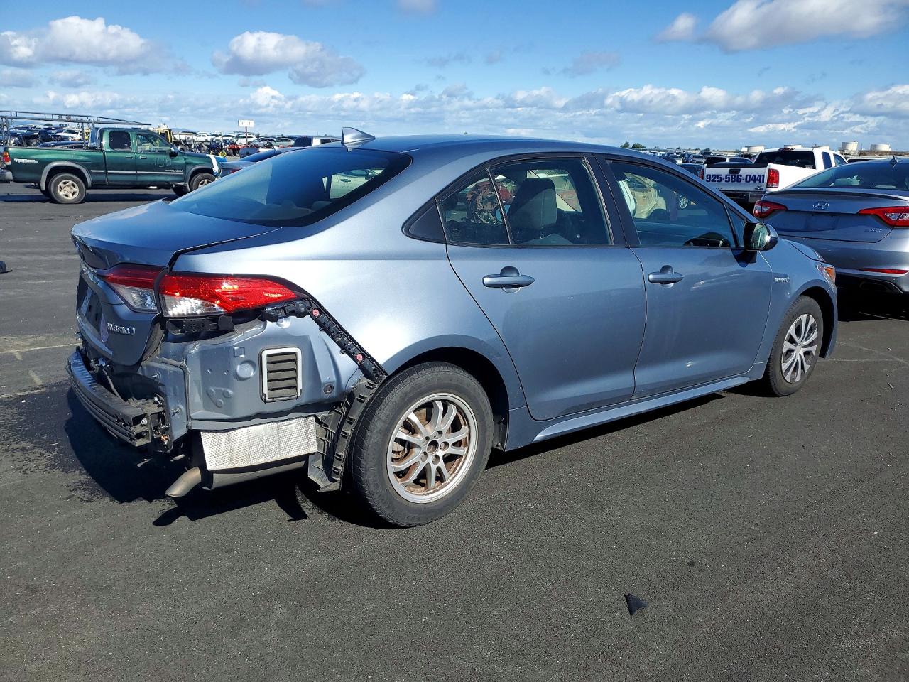 2021 TOYOTA COROLLA LE photo 5