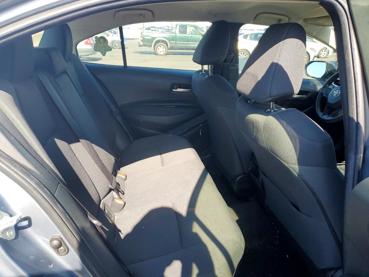 2021 TOYOTA COROLLA LE photo 19
