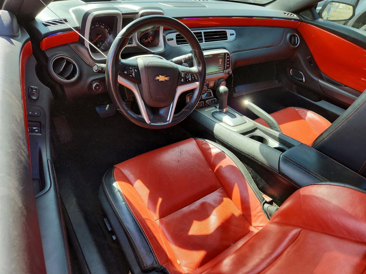 2015 CHEVROLET CAMARO LT photo 15