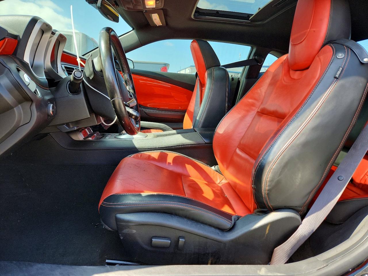 2015 CHEVROLET CAMARO LT photo 13