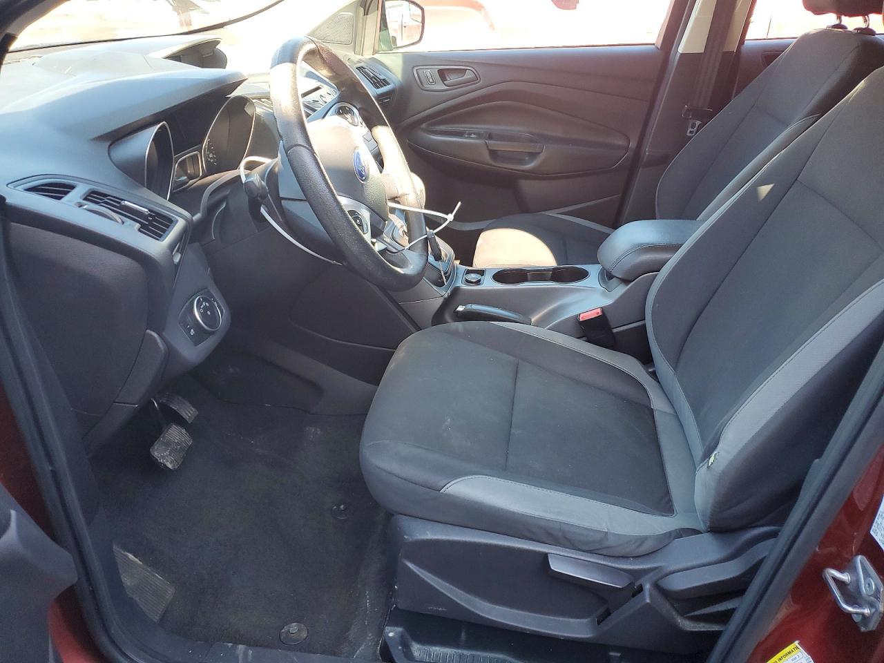 2015 FORD ESCAPE S photo 25