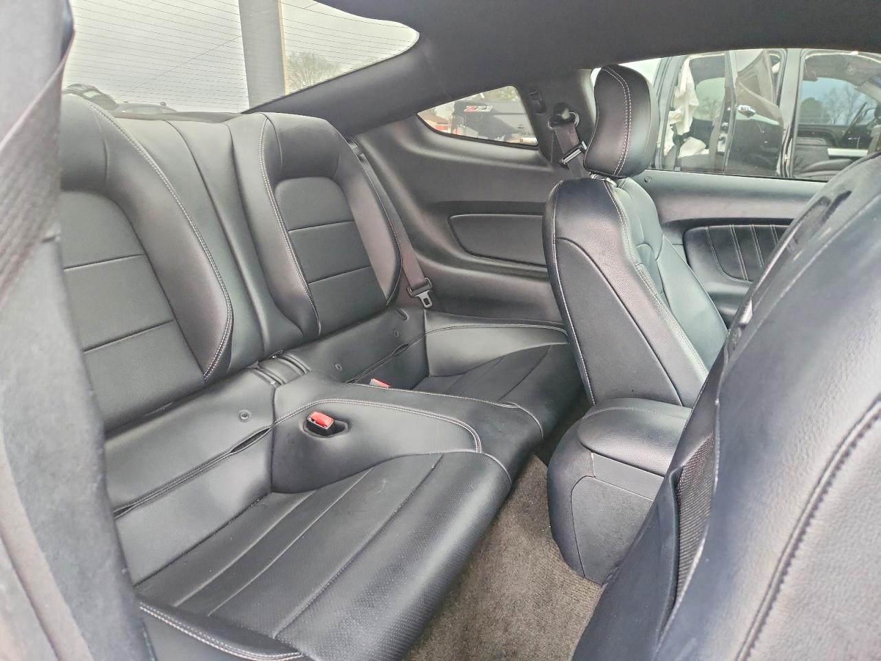 2015 FORD MUSTANG photo 10