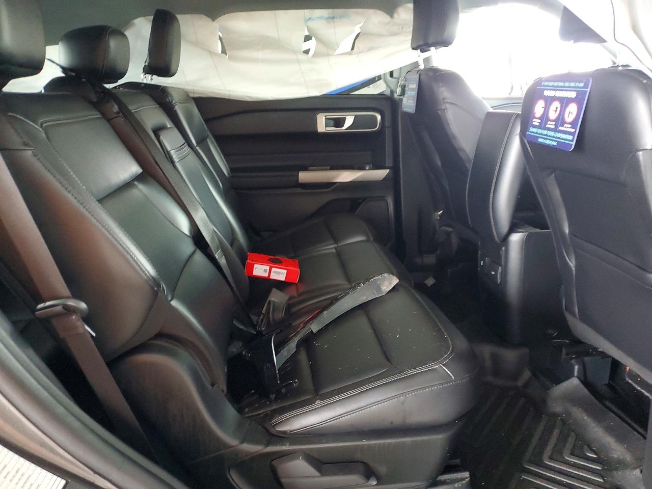 2023 FORD EXPLORER XLT photo 10