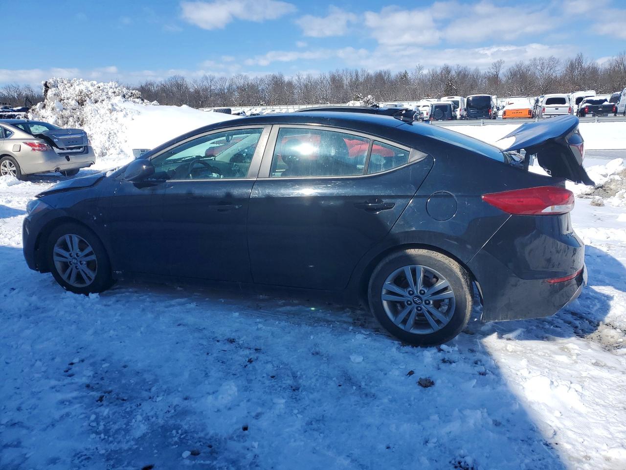 2018 HYUNDAI ELANTRA VALUE EDITION photo 2