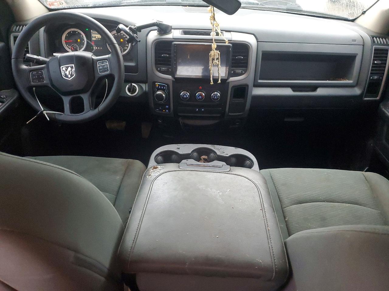 2015 RAM 1500 ST photo 8