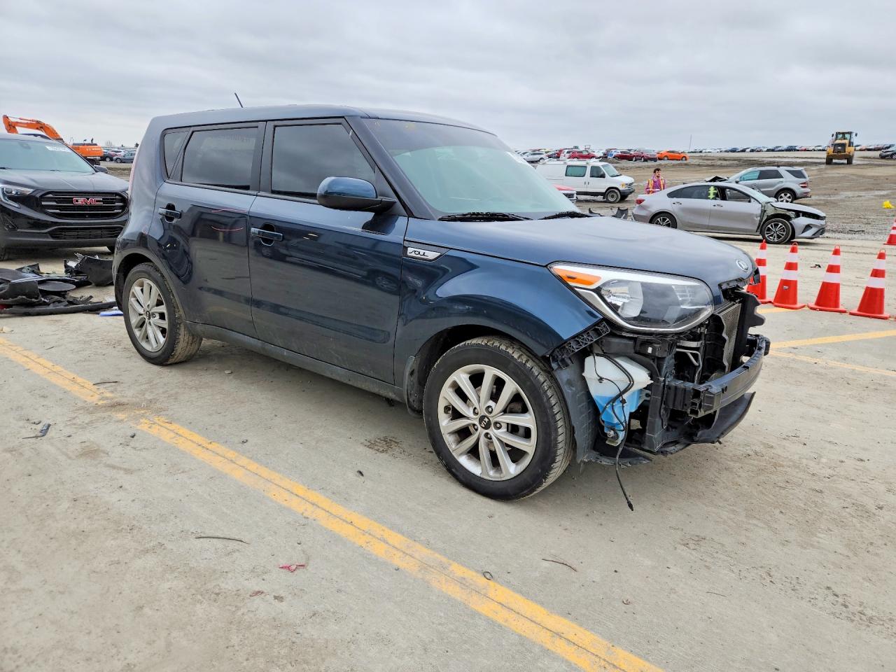 2017 KIA SOUL + photo 4