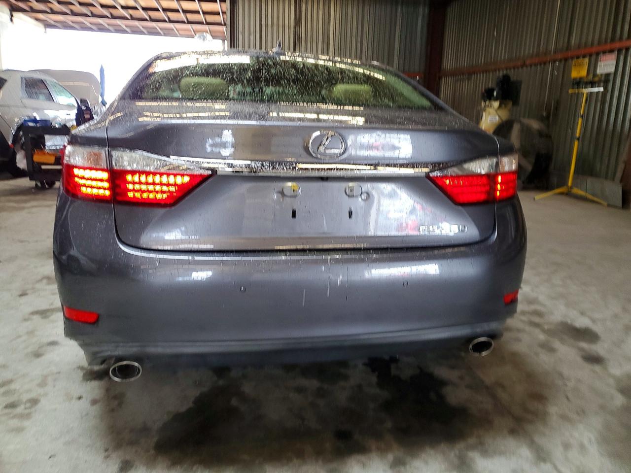 2013 LEXUS ES photo 6