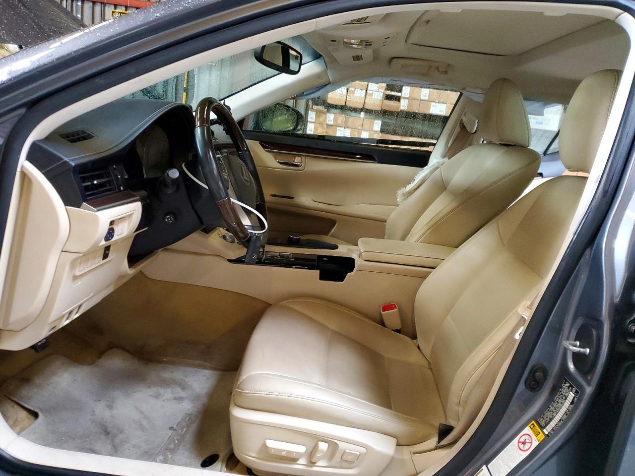 2013 LEXUS ES photo 7