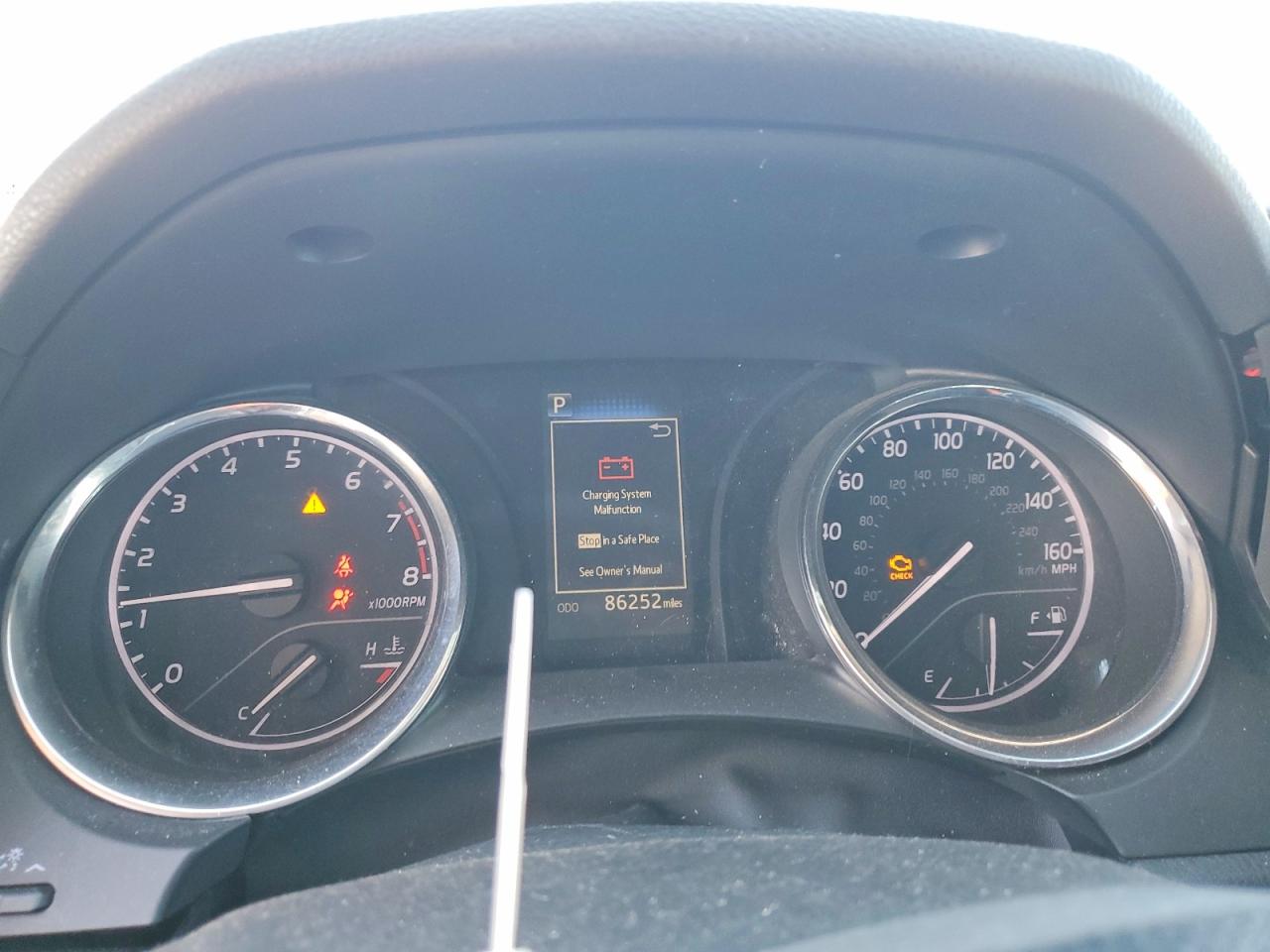 2019 TOYOTA CAMRY L photo 9