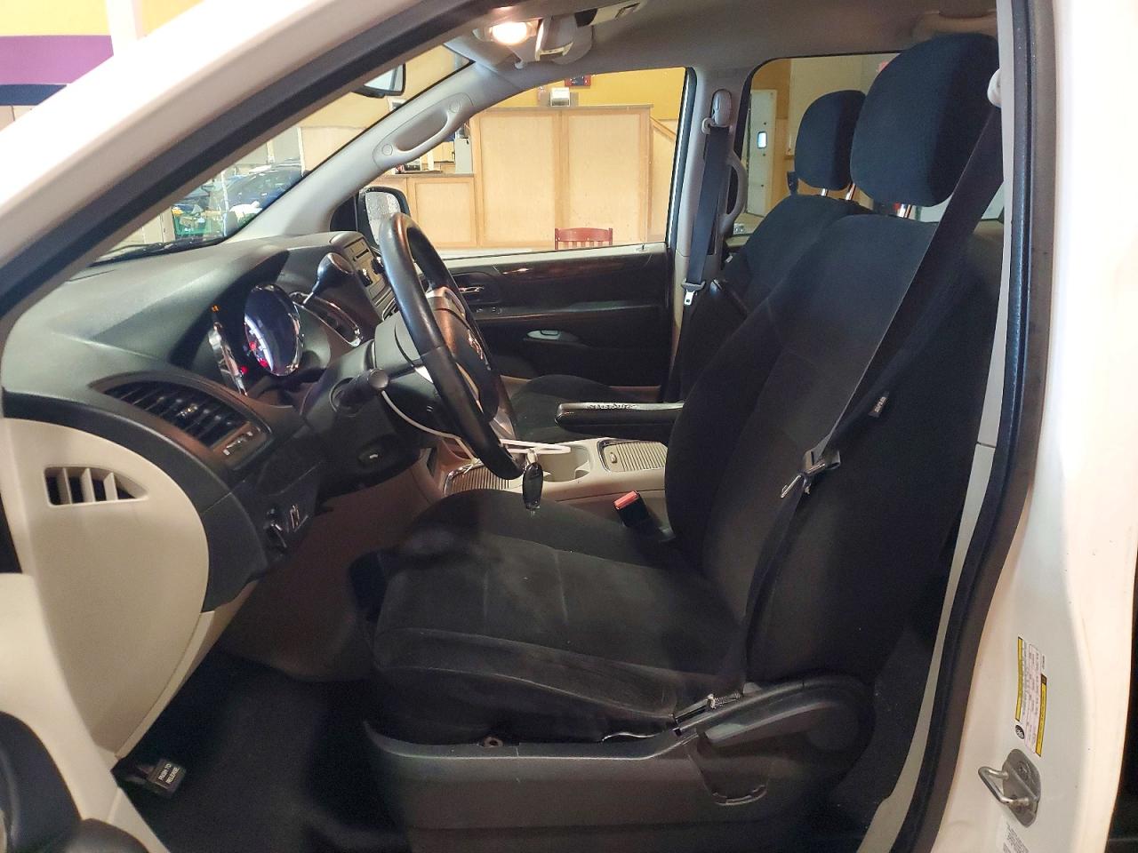 2012 DODGE GRAND CARAVAN SXT photo 13
