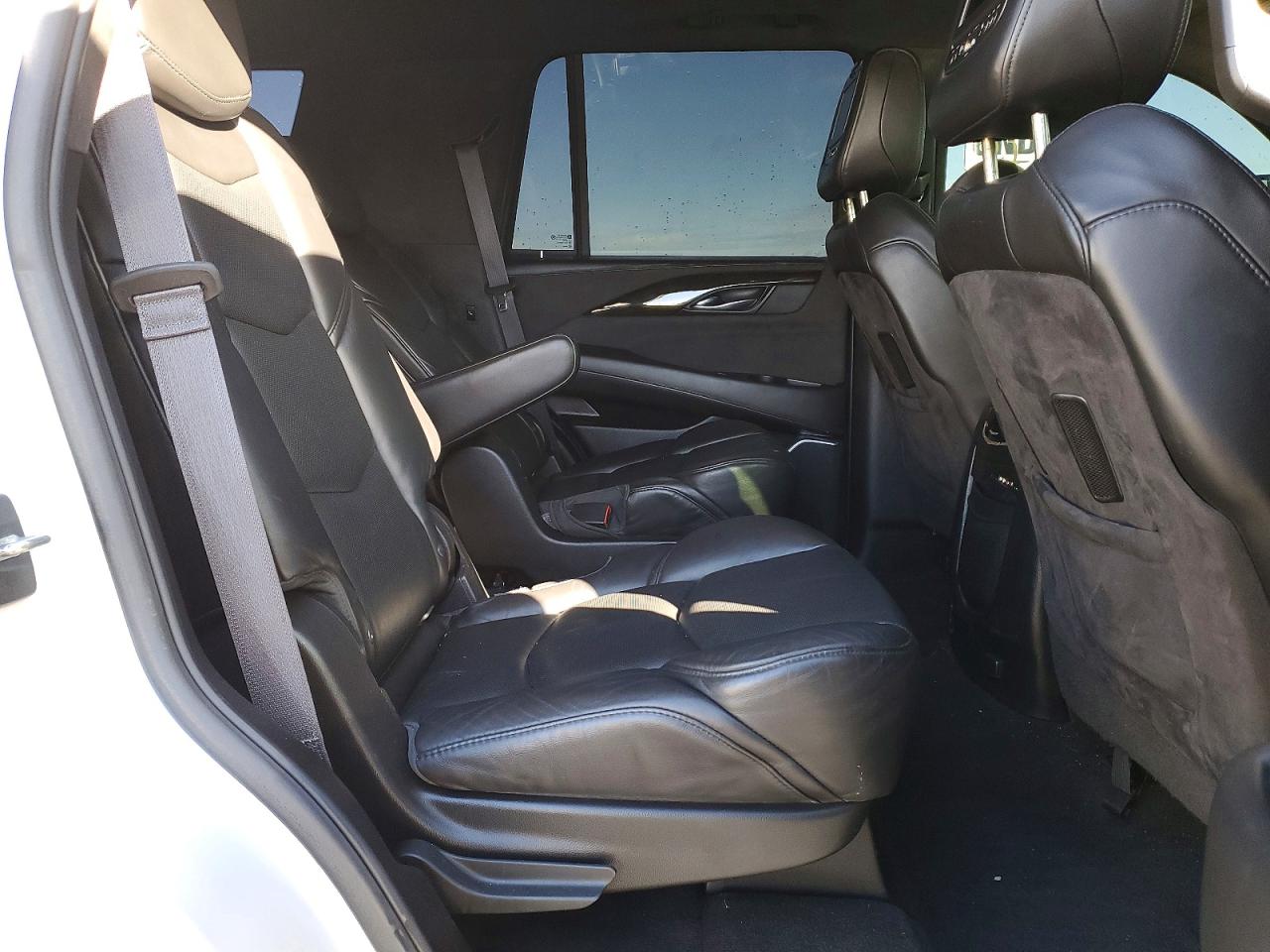 2016 CADILLAC ESCALADE PLATINUM photo 11