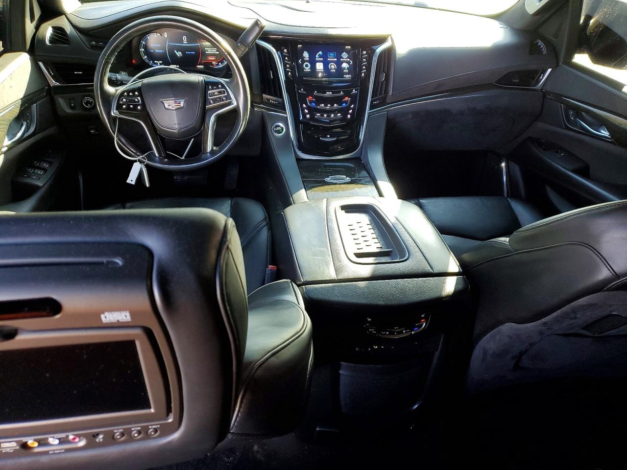 2016 CADILLAC ESCALADE PLATINUM photo 8