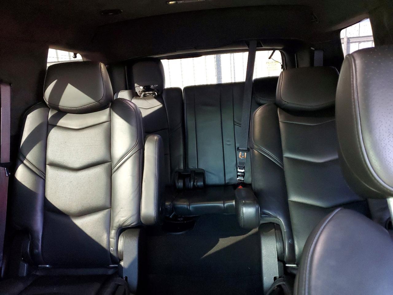 2016 CADILLAC ESCALADE PLATINUM photo 10