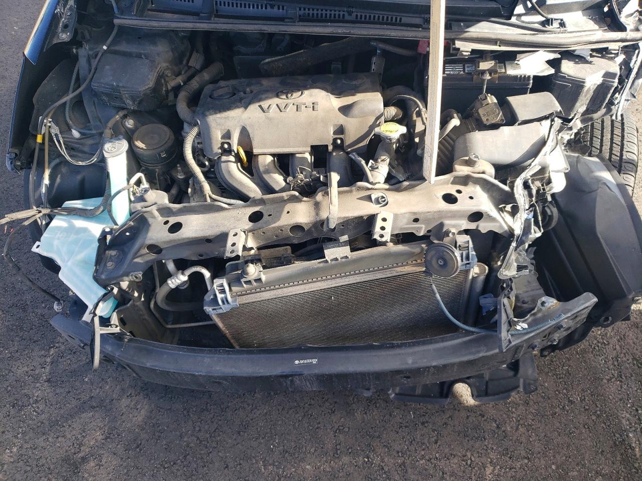 2012 TOYOTA YARIS photo 11