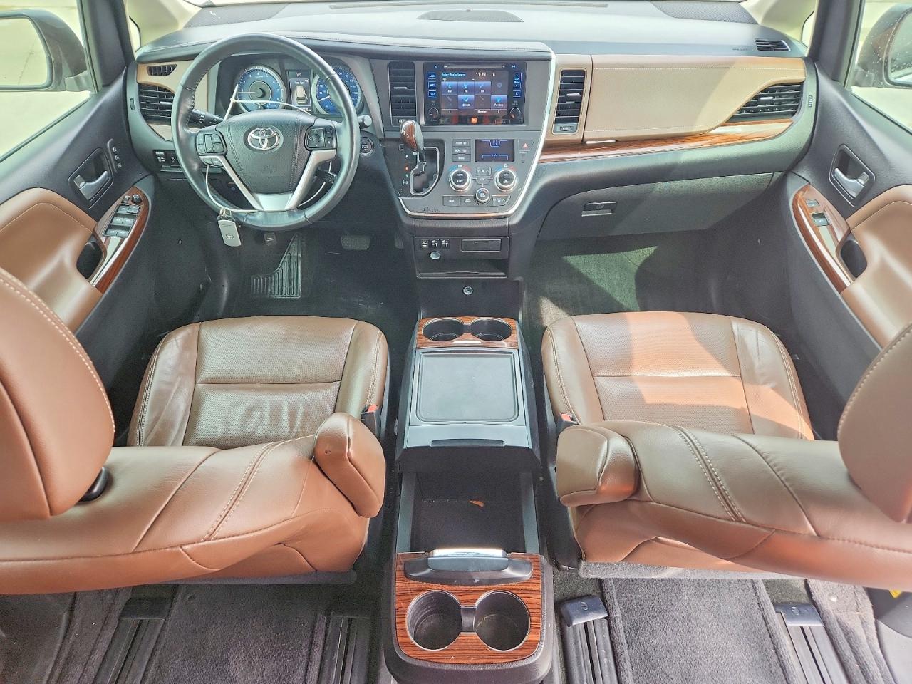 2015 TOYOTA SIENNA LIMITED 7-PASSENGER photo 15