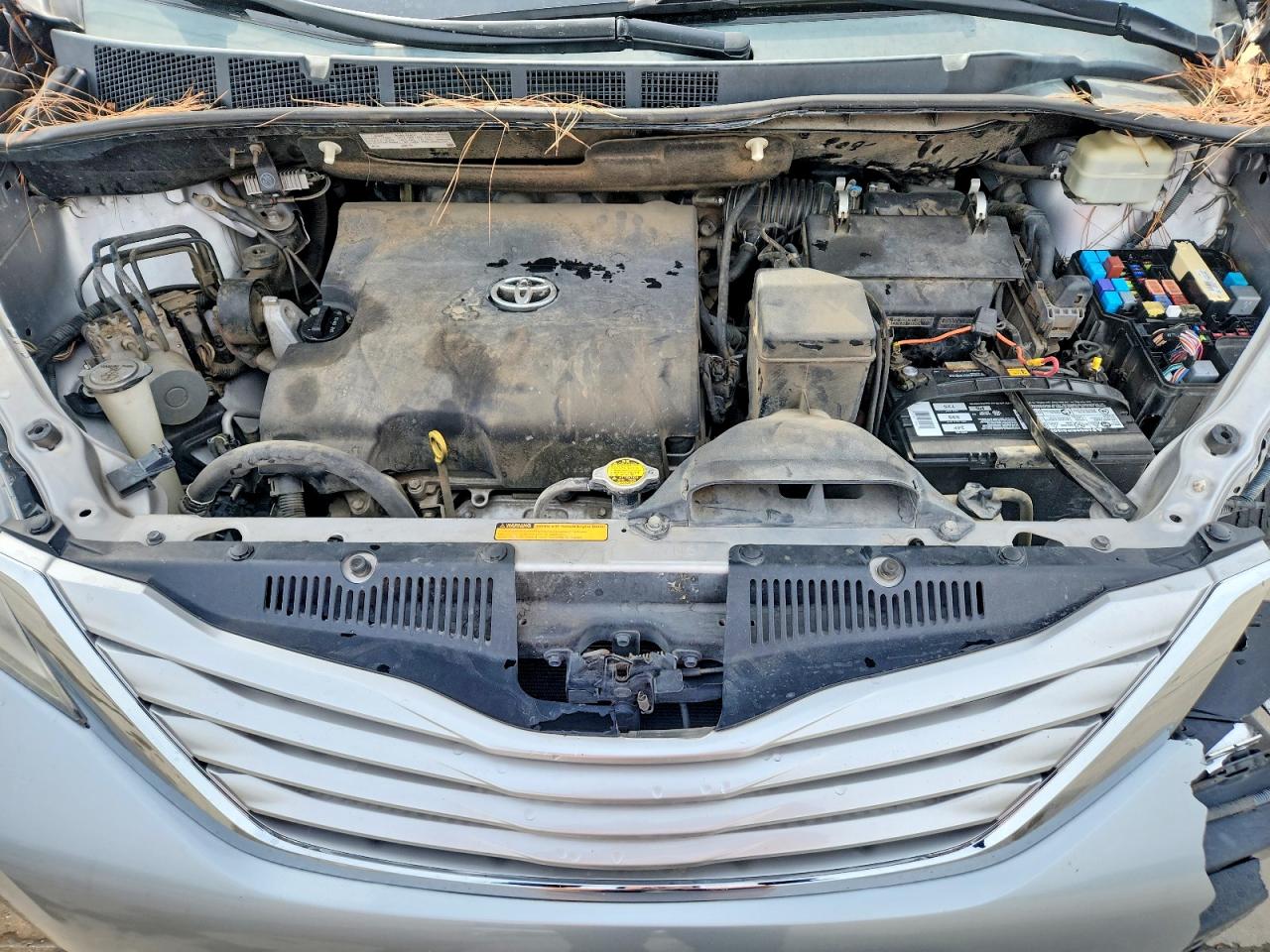 2015 TOYOTA SIENNA LIMITED 7-PASSENGER photo 23
