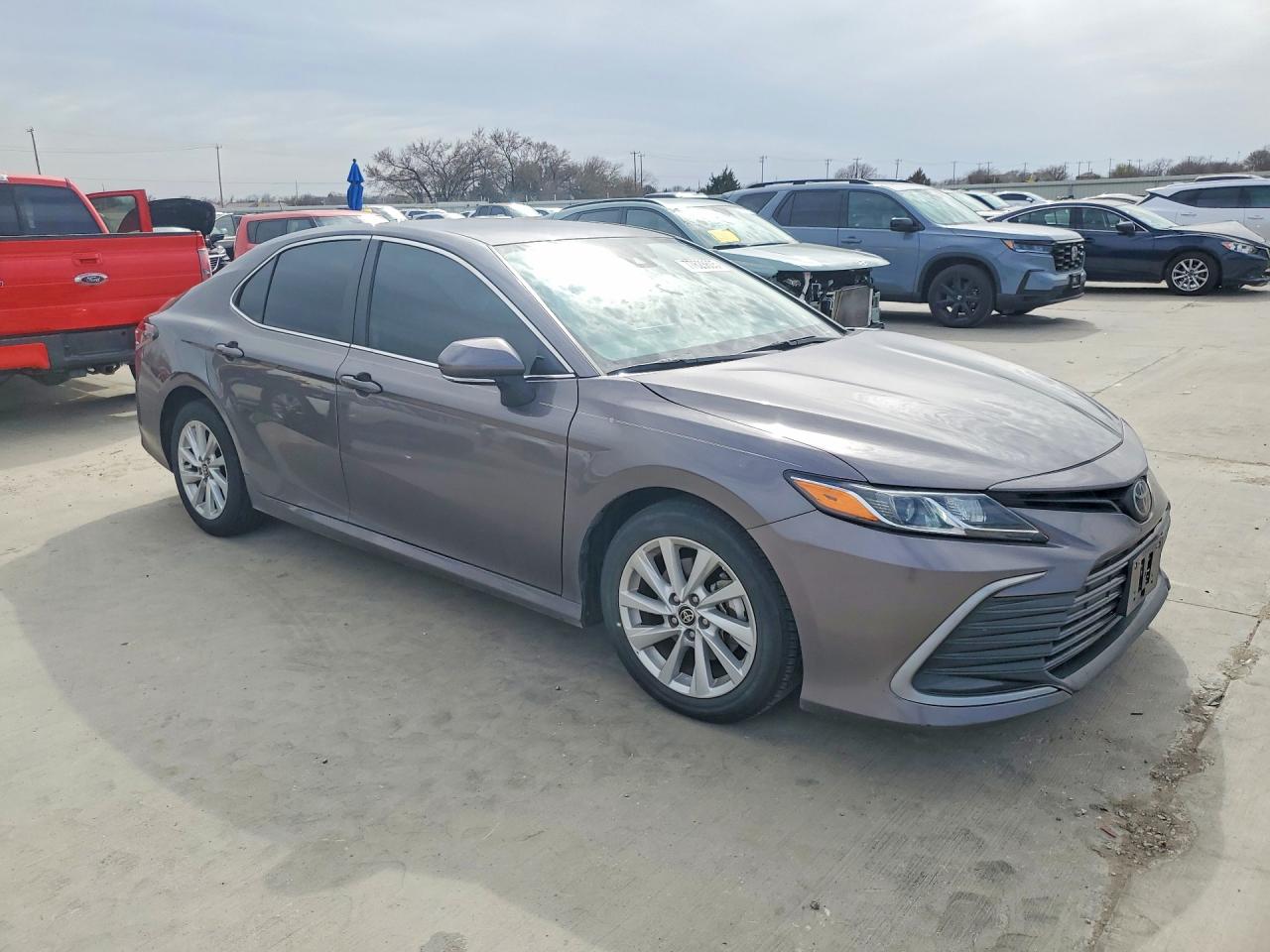 2024 TOYOTA CAMRY LE photo 10