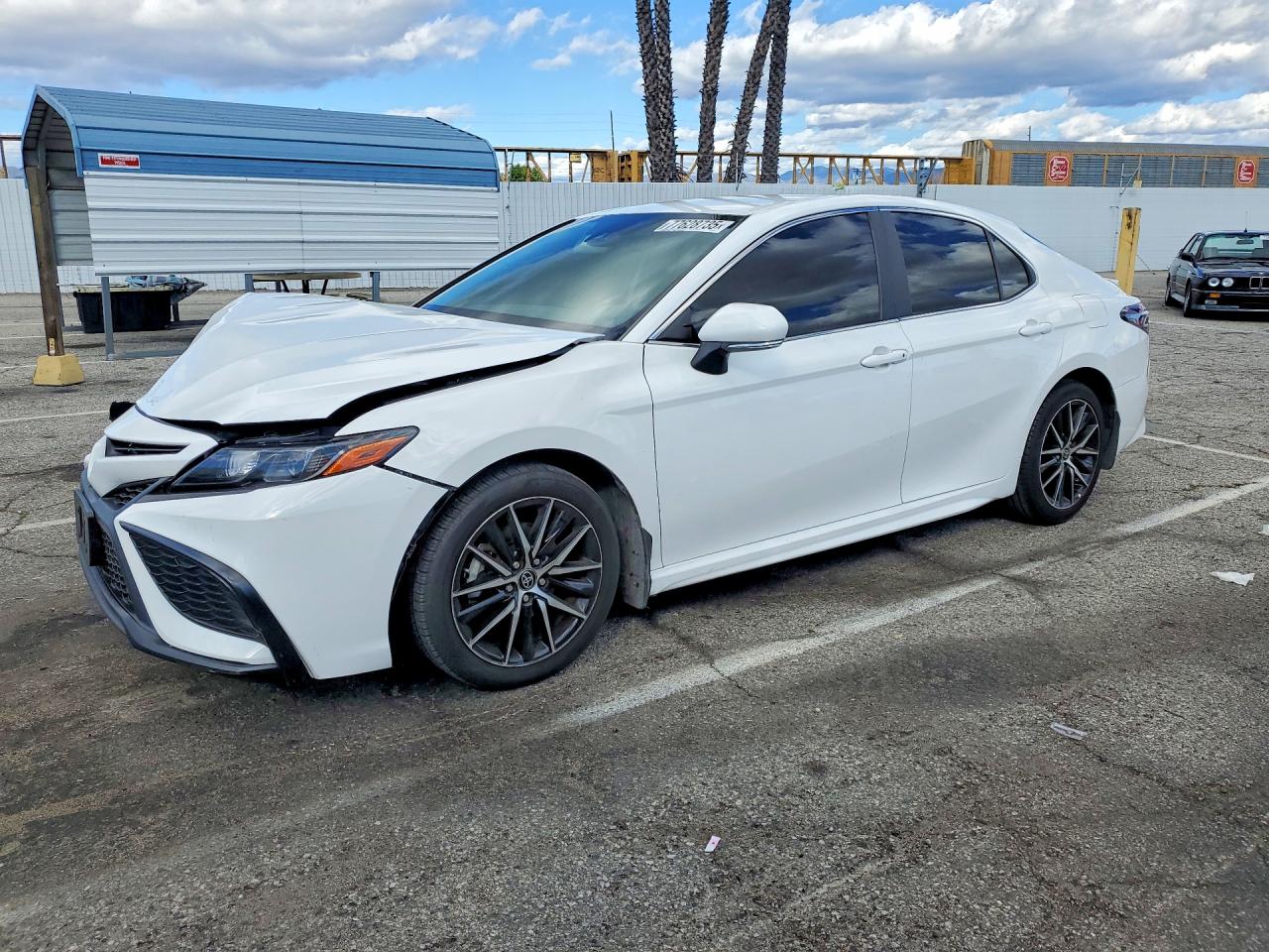 2023 TOYOTA CAMRY