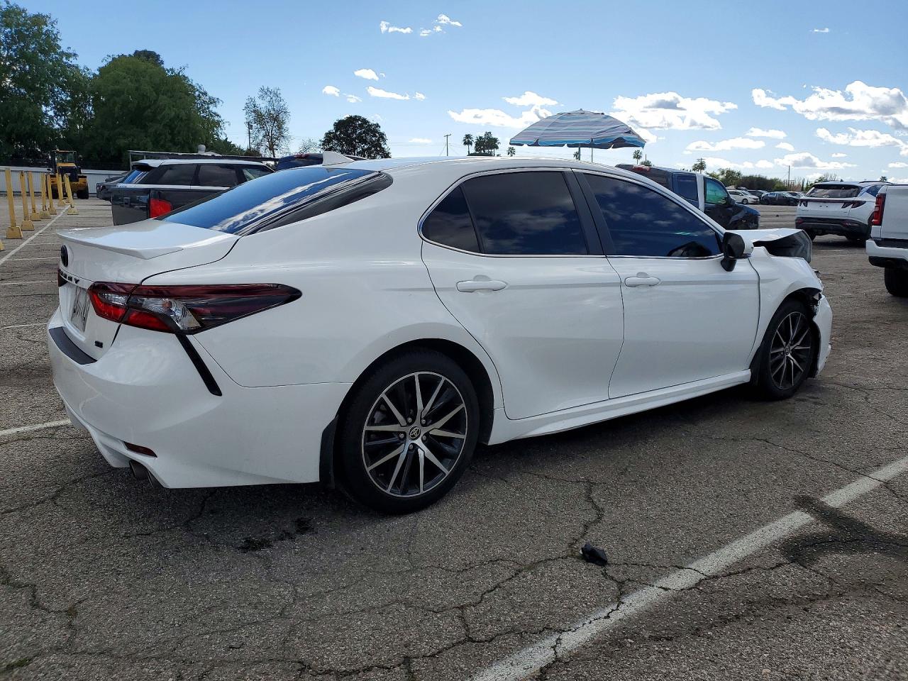 2023 TOYOTA CAMRY SE NIGHT SHADE photo 5