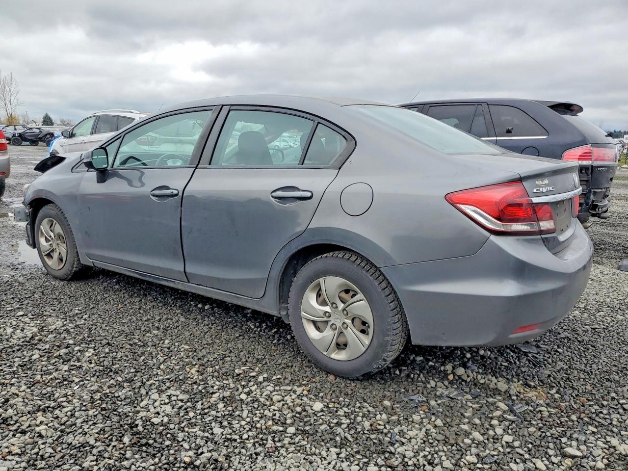 2013 HONDA CIVIC LX photo 4