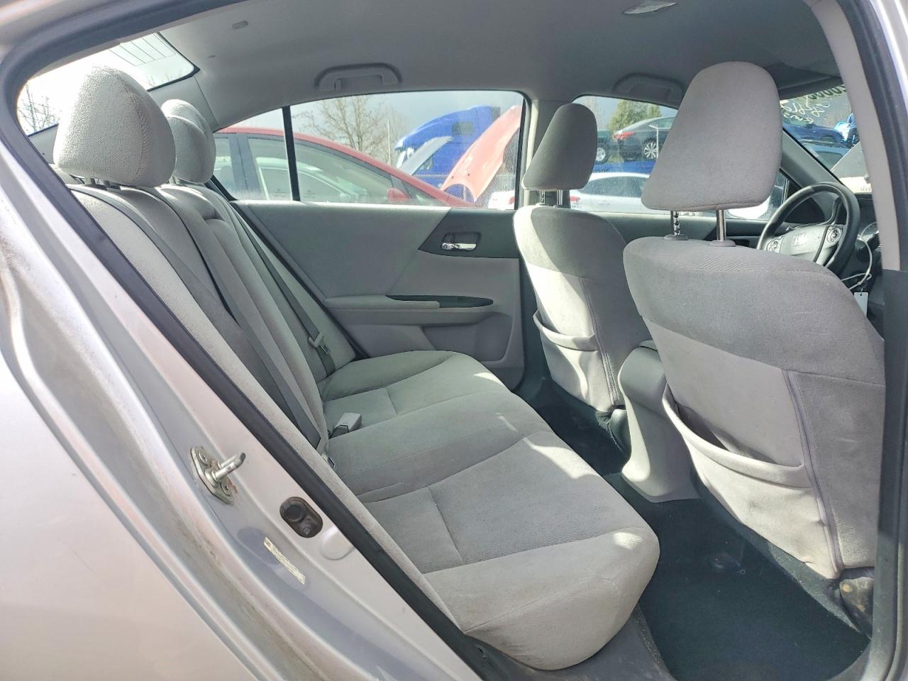 2013 HONDA ACCORD LX photo 28
