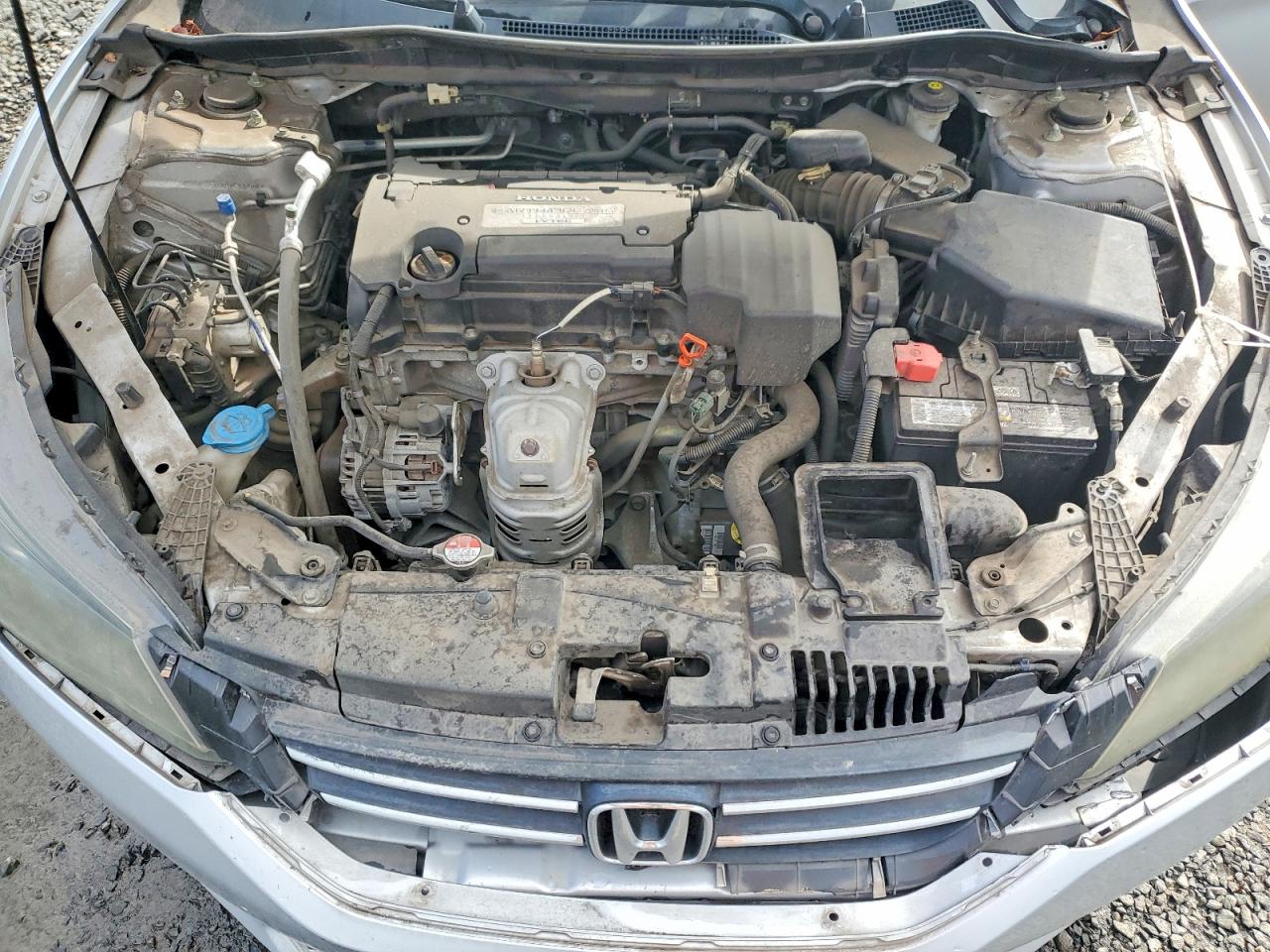 2013 HONDA ACCORD LX photo 31