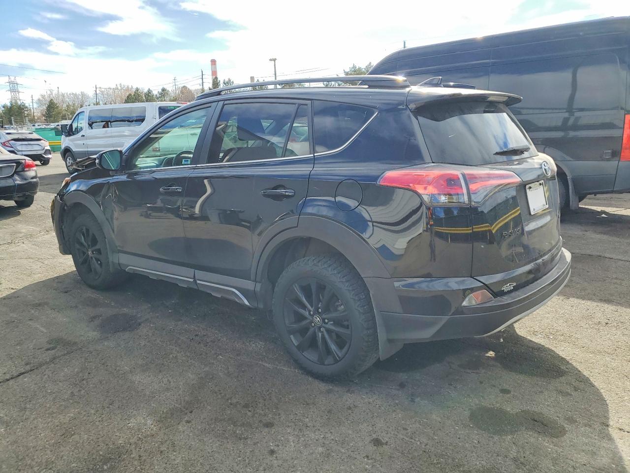 2018 TOYOTA RAV4 ADVENTURE photo 2