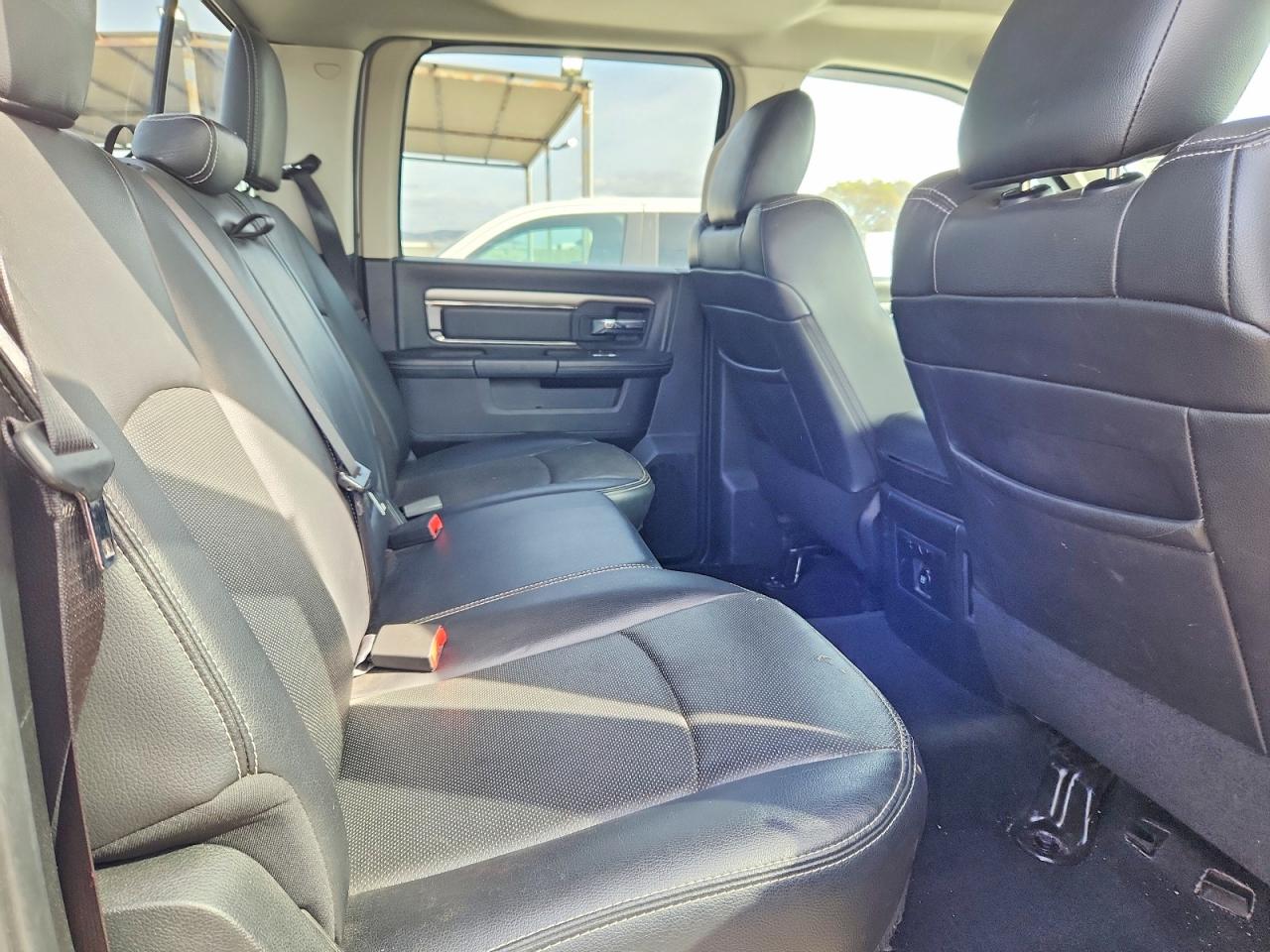 2017 RAM 1500 SPORT photo 28