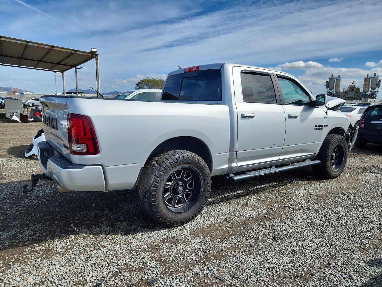 2017 RAM 1500 SPORT photo 7