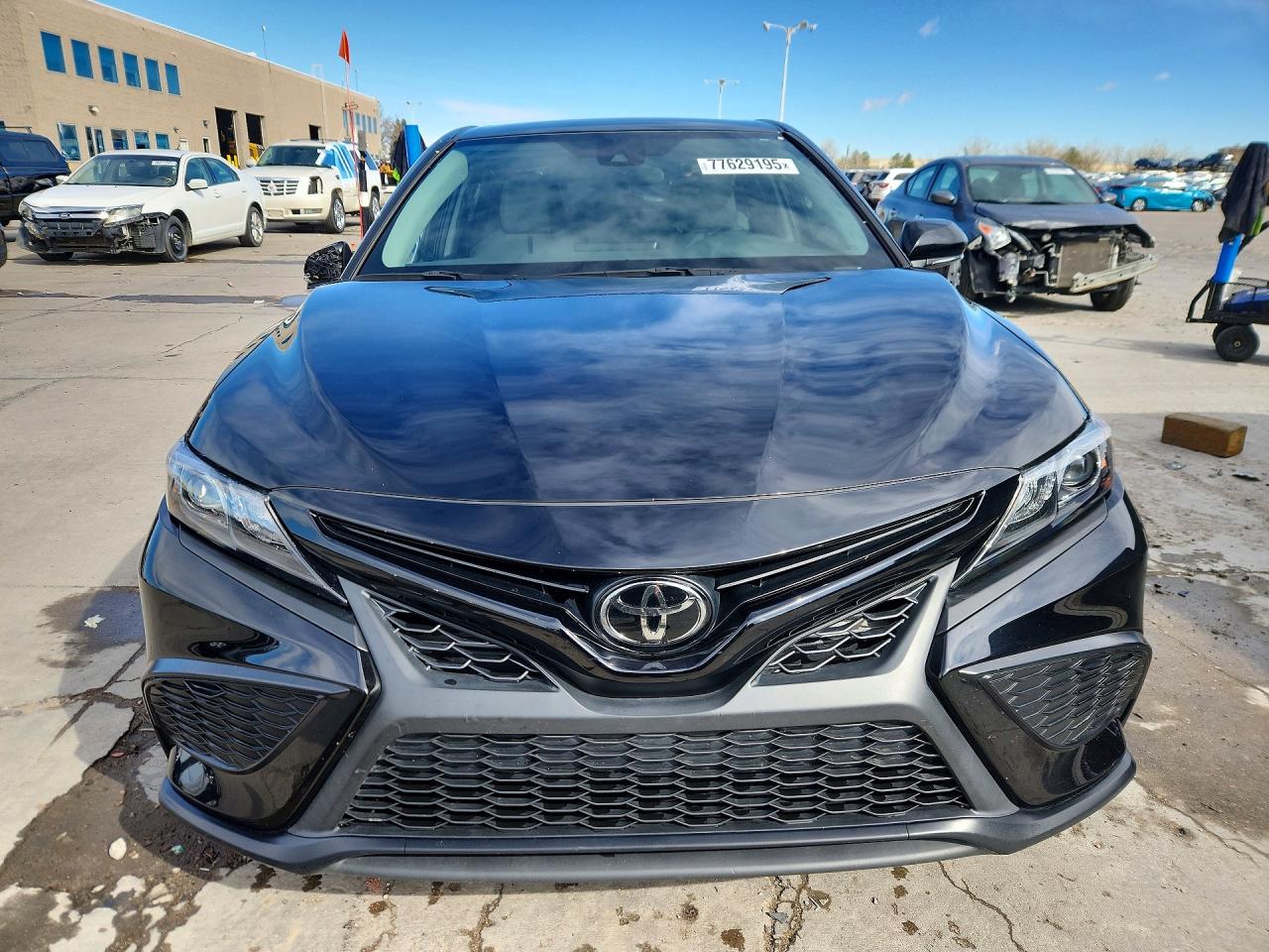 2023 TOYOTA CAMRY SE photo 5
