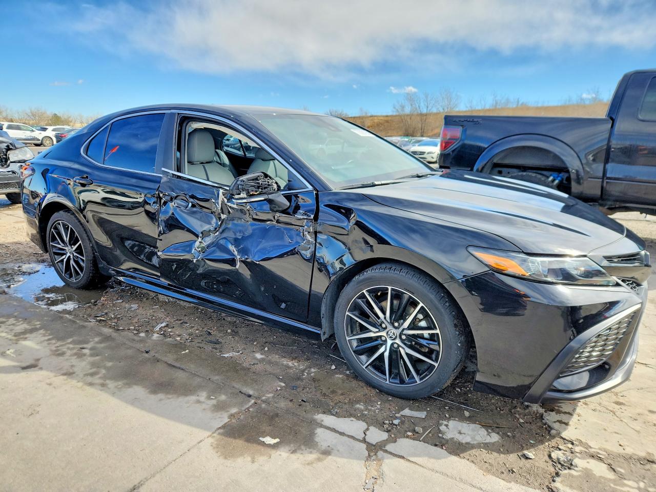2023 TOYOTA CAMRY SE photo 4