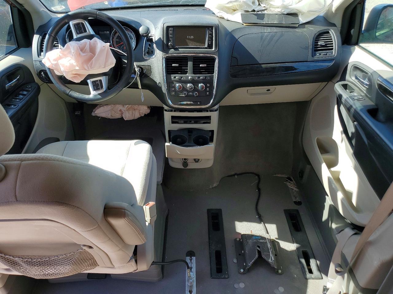 2015 DODGE GRAND CARAVAN SXT photo 22